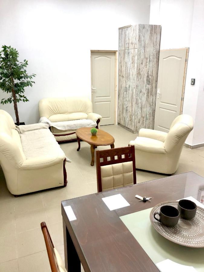 Apartment Tesla Pančevo Zewnętrze zdjęcie